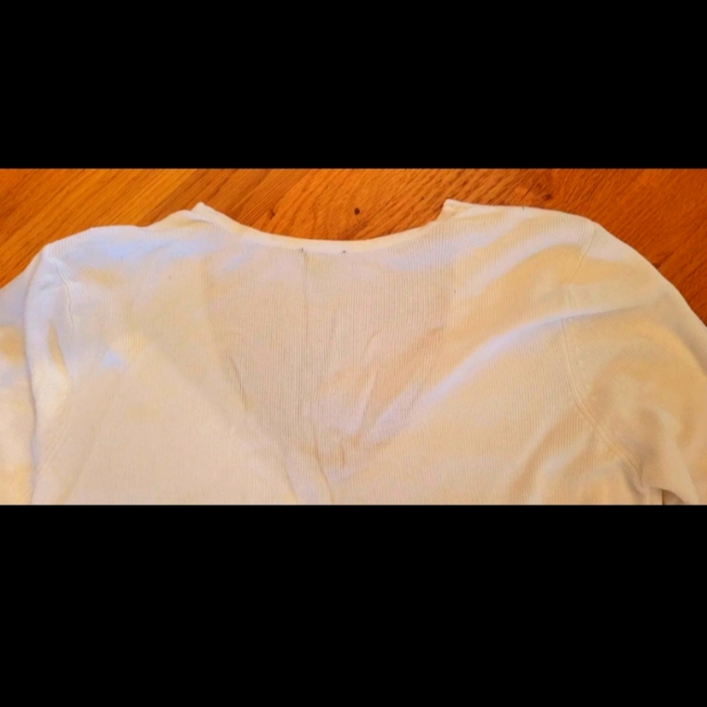 Express Ribbed VNeck Knit Top - Picture 7 of 12
